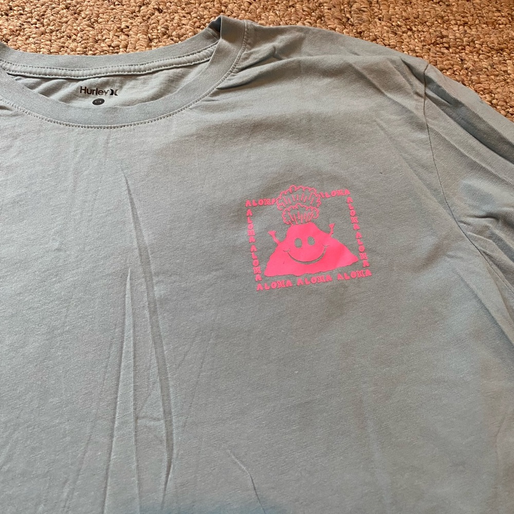 Hurley T Collection - Picture 12 of 13